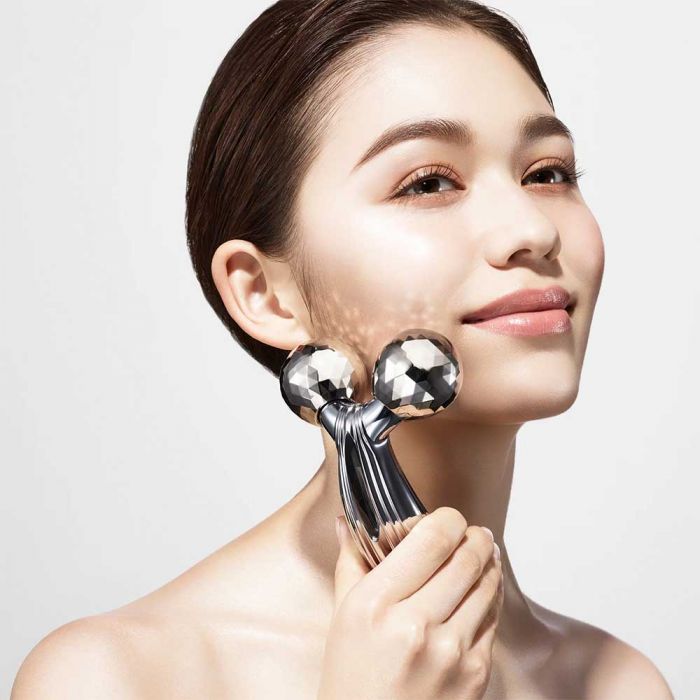 Singapore Largest fitness equipment store ReFa Carat Ray